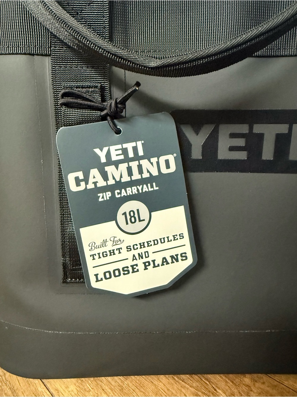 Not yet released Yeti Camino Zip Carryall Tote Bag - Black 18L - Picture 2 of 12